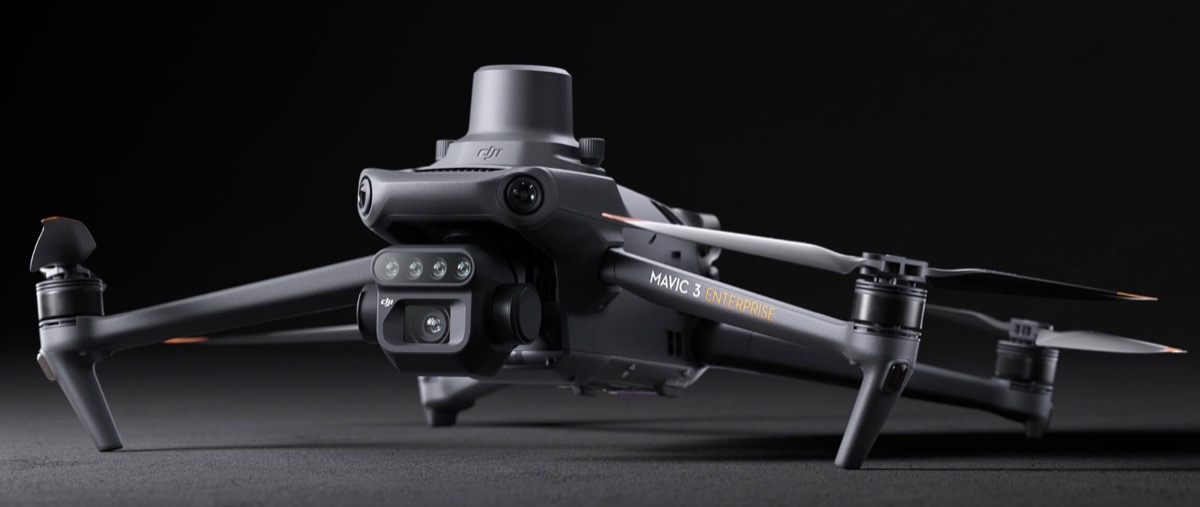 生育診断・測量用ドローン DJI Mavic 3 Multispectral